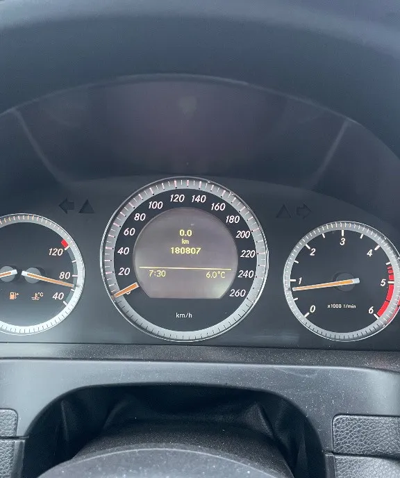 Mercedes-Benz C 200 CDI pachet AMG 5 900 eur
