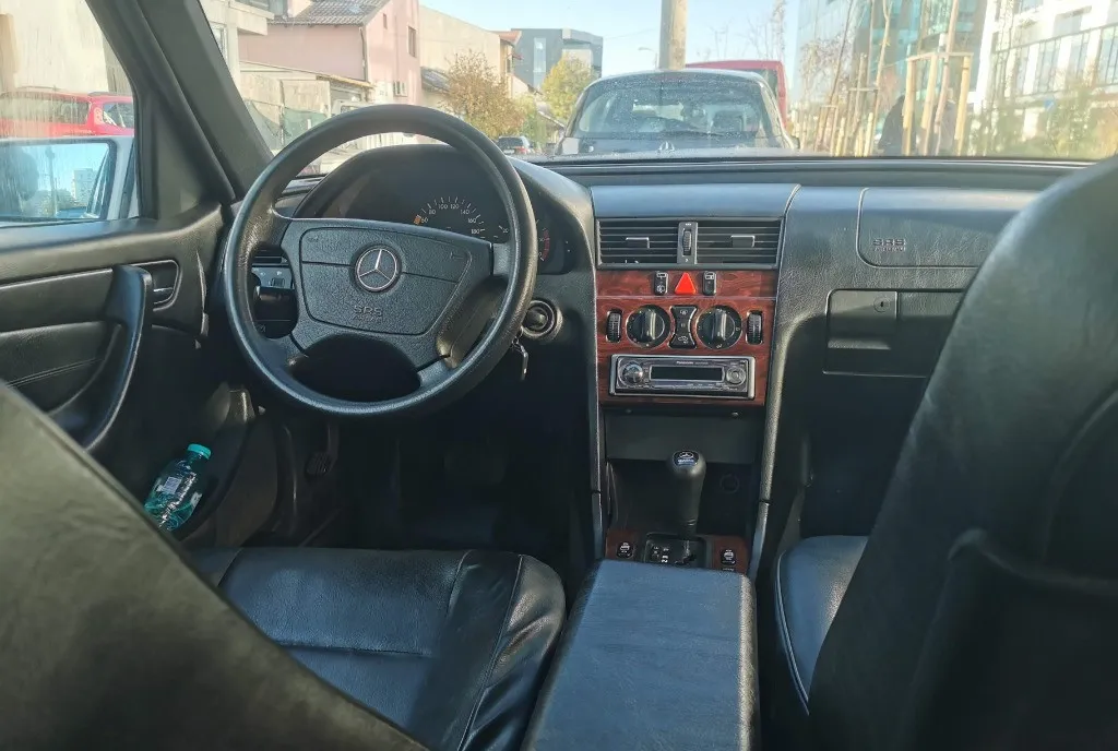 Mercedes-Benz C klasse w202 220D 8 000 lei