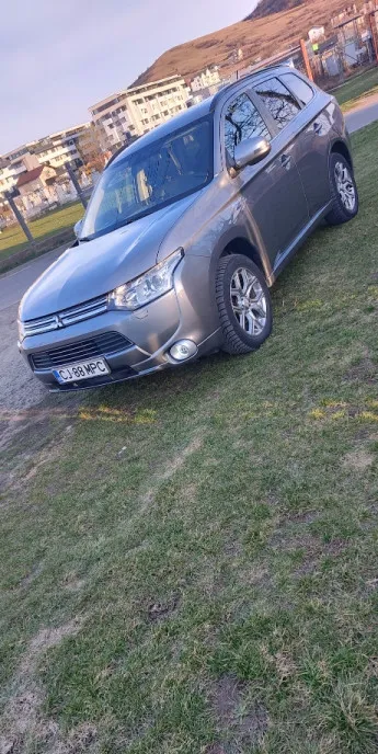 Mitsubishi outlander phev 8 500 eur