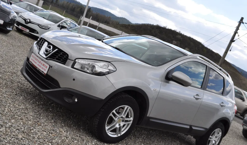 Nissan Qashqai 1 5Dci 6 550 eur