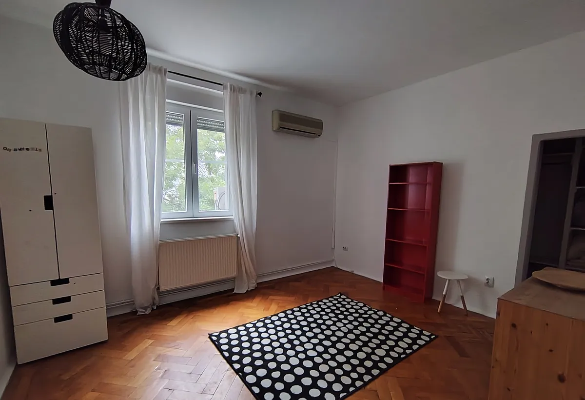 Bucurestii Noi apartament cu 3 camere decomandate et 3 bloc rusesc