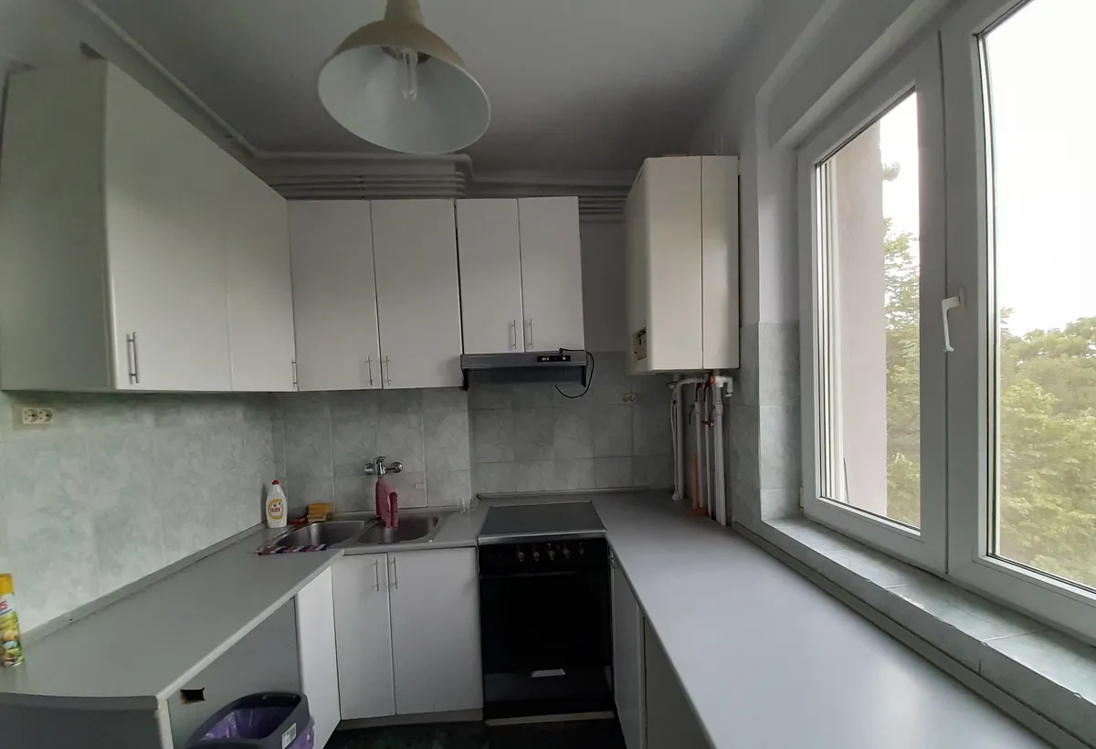 Bucurestii Noi apartament cu 3 camere decomandate et 3 bloc rusesc