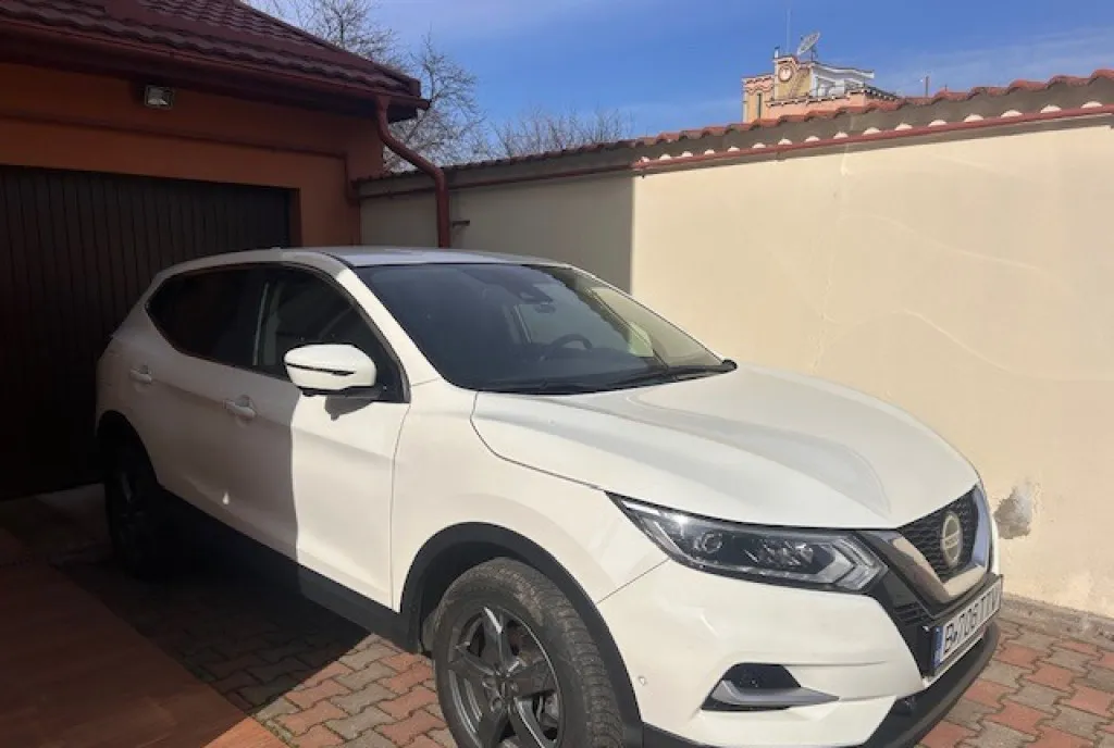 Nissan Qashqai N Connecta N tech 1 3 160 cp 2020 automata impecabila 19 000 eur