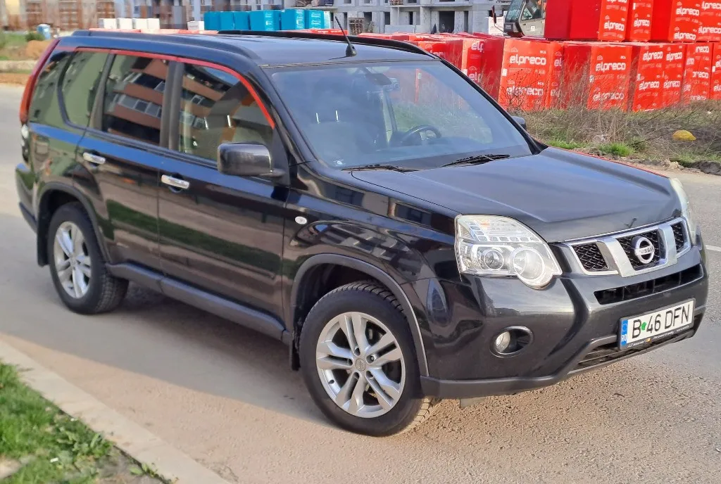 Nissan x-trail 2012 7 500 eur