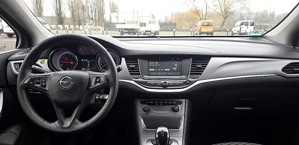 Opel Astra K hatchback 6 500 eur