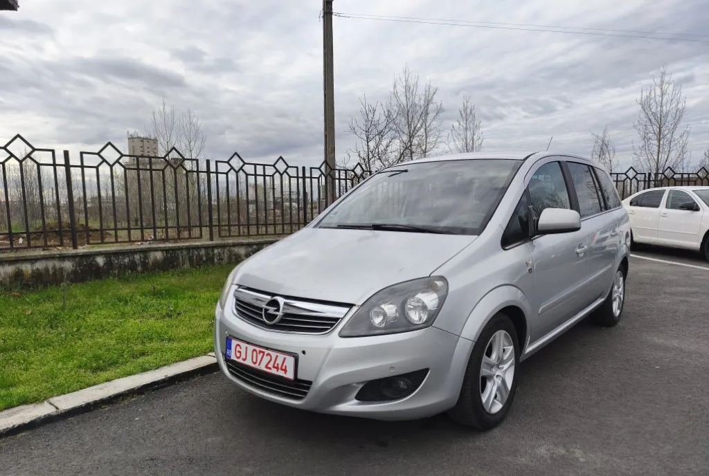 Opel Zafira 7 locuri Euro5-2010 1 999 eur