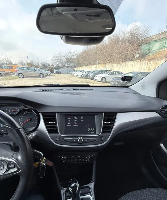 Opel Croslland X 7 500 eur