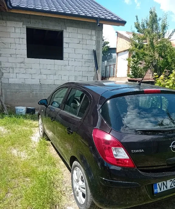 Opel Corsa an 2009 2 300 eur