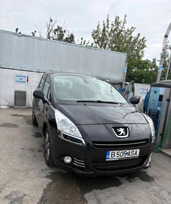 Peugeot 5008 2 0 4 000 eur