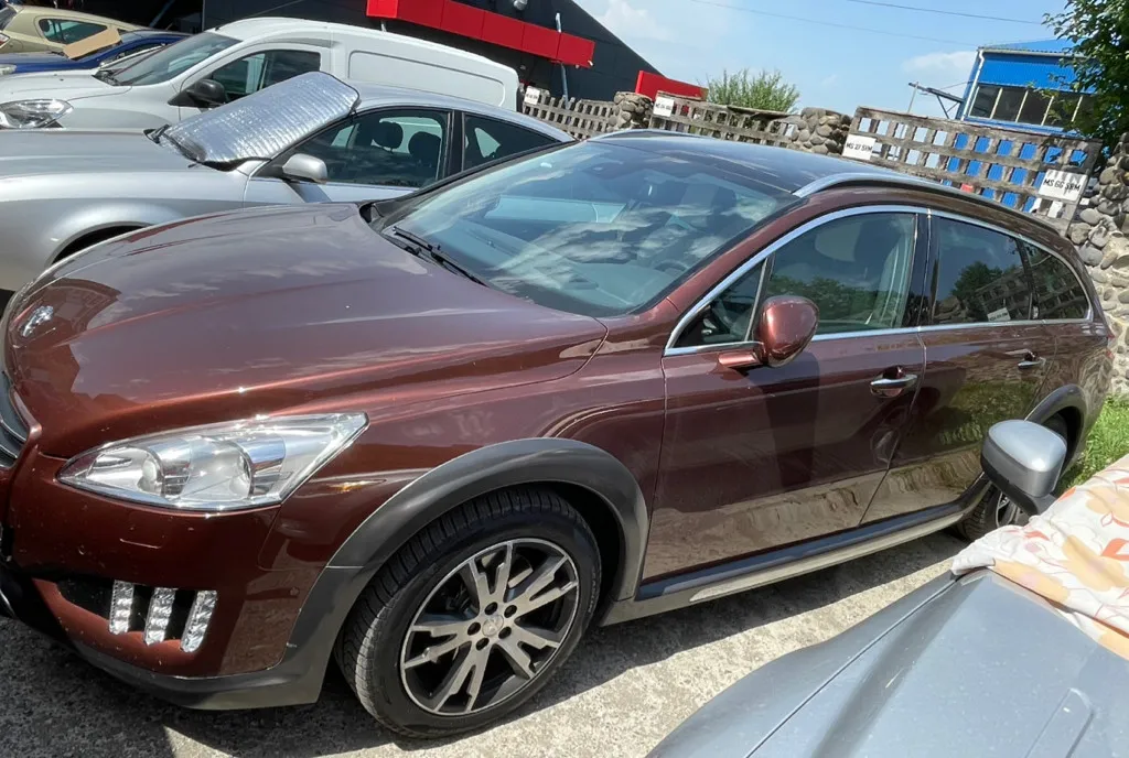Peugeot 508 RHX hybrid 4x4 8 500 eur