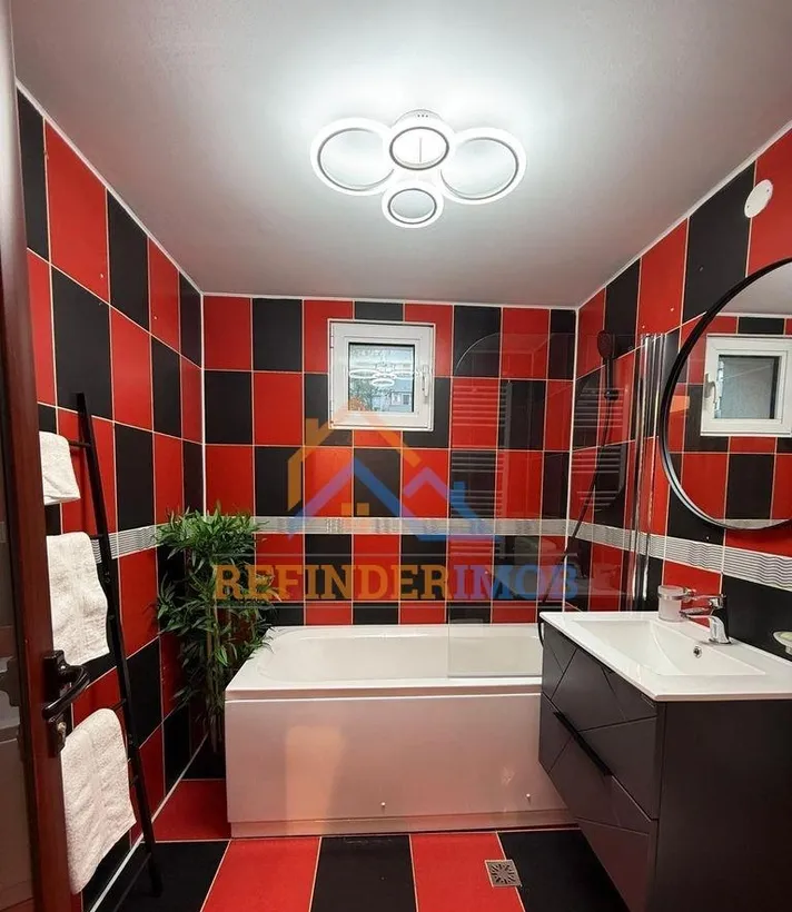 Dumbrava Noua Vanzare apartament 4 camere zona Margeanului