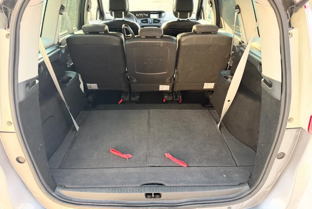Renault Grand Scenic 7 locuri icirc nmatriculat cutie Thule impecabila 1 6d/131cp 4 950 eur