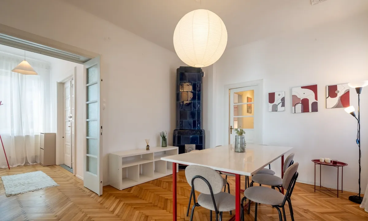 Cartierul Evreiesc Ultracentral apartament spatios de 120 mp
