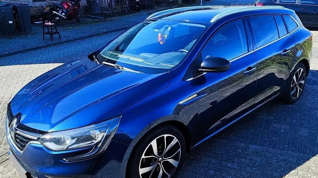 Renault Megane 1 2i 130cp Euro6 Bose Edition 2017 7 650 eur