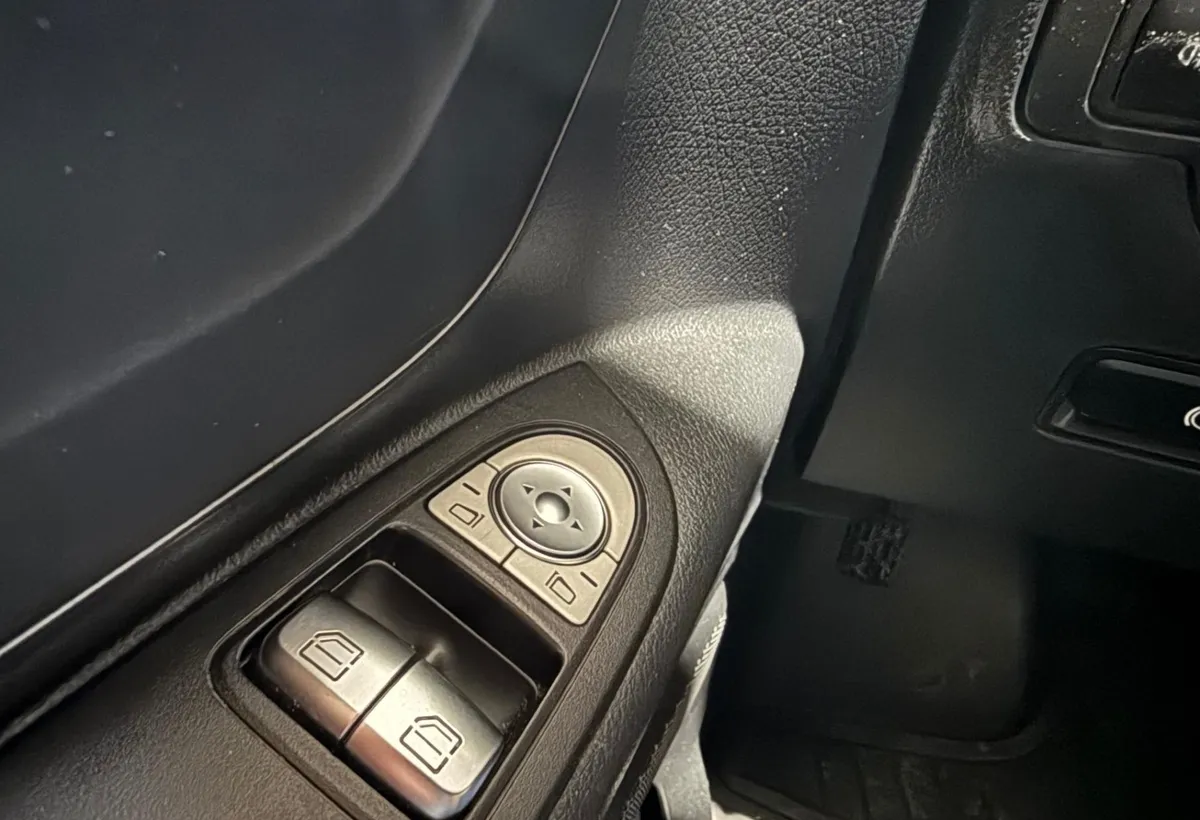 Mercedes Benz Vito
