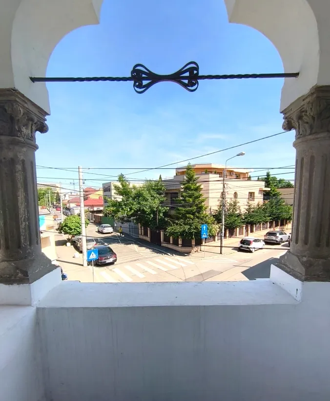 Parc Carol Viilor apartament 4 camere 90 mp 480 eur