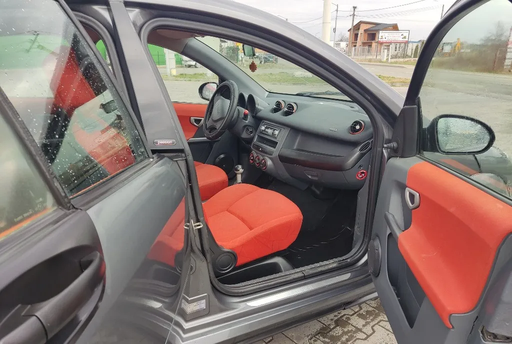 Smart ForFour Passion 1 1 Benzina an 2005 1 750 eur
