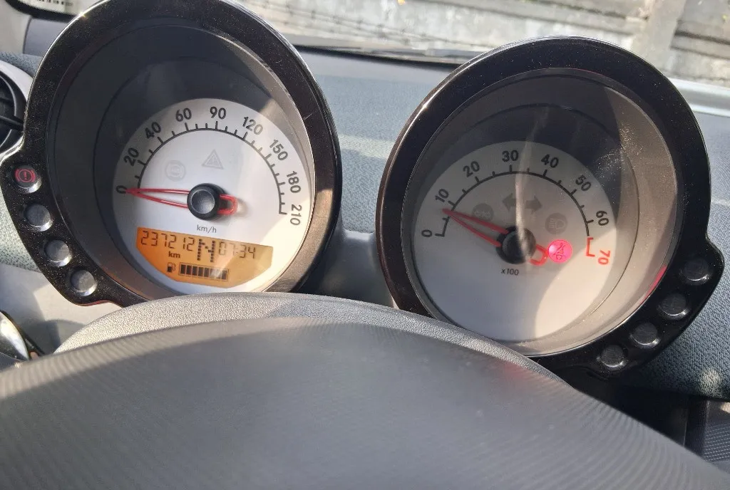 Smart forfour 1 5 benzina automata 1 850 eur