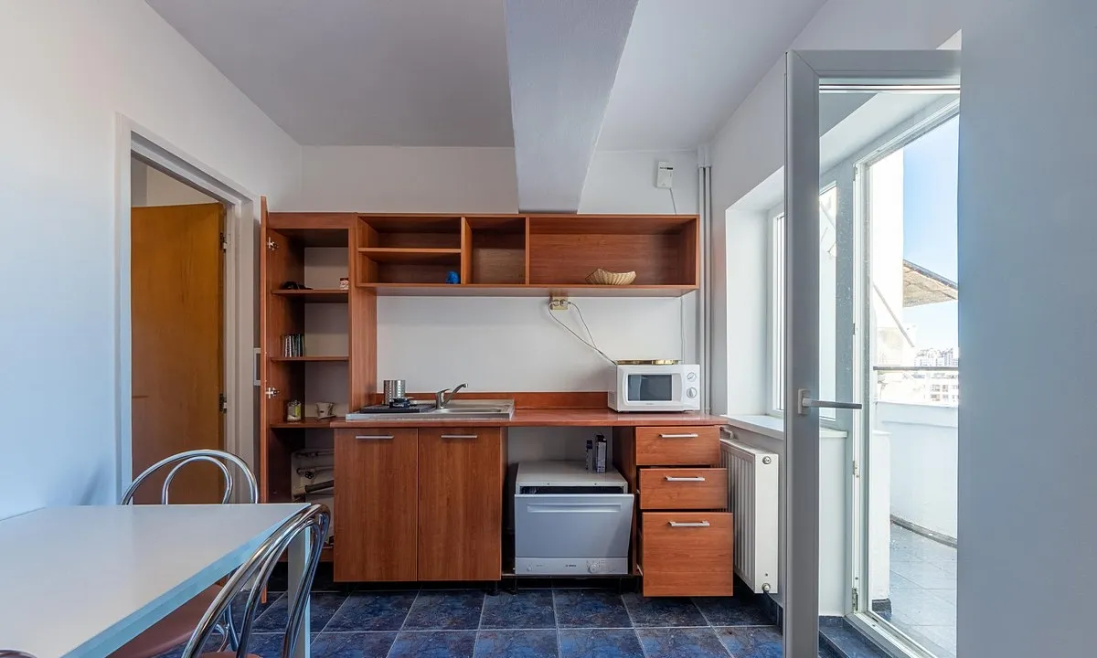 Unirii 5 camere pretabil birouri locuinta