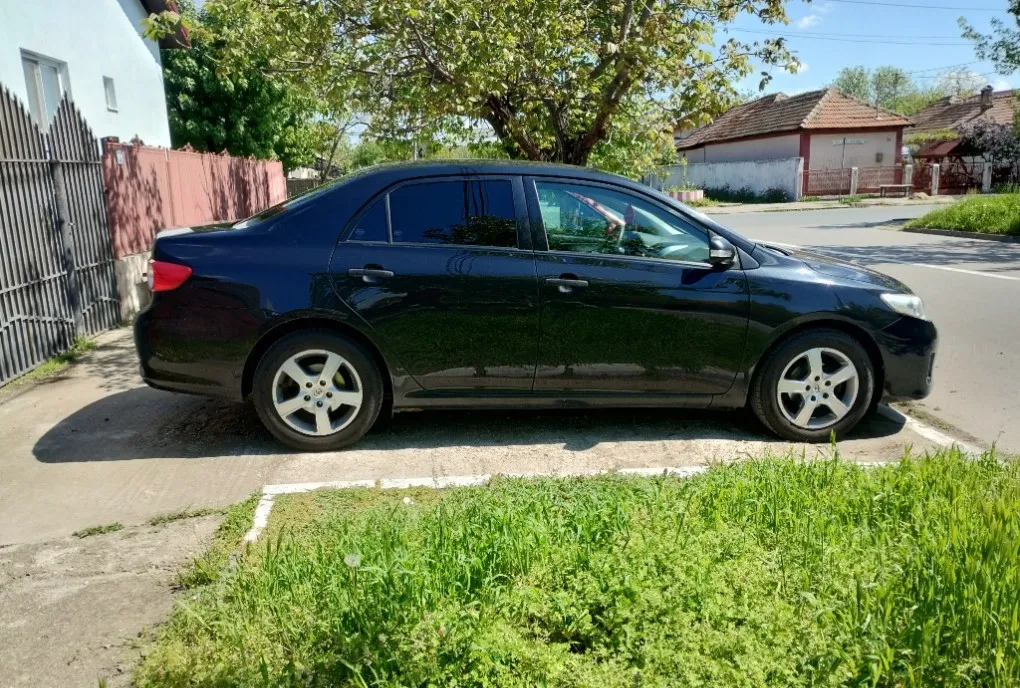 Toyota Corolla 1 6 Aspirat 132 CP - An 12 2012 - km Reali 5 500 eur