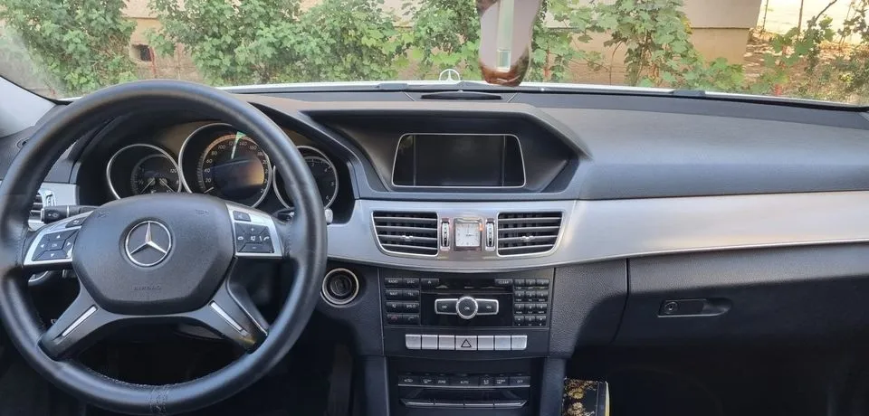 Mercedes Benz 200