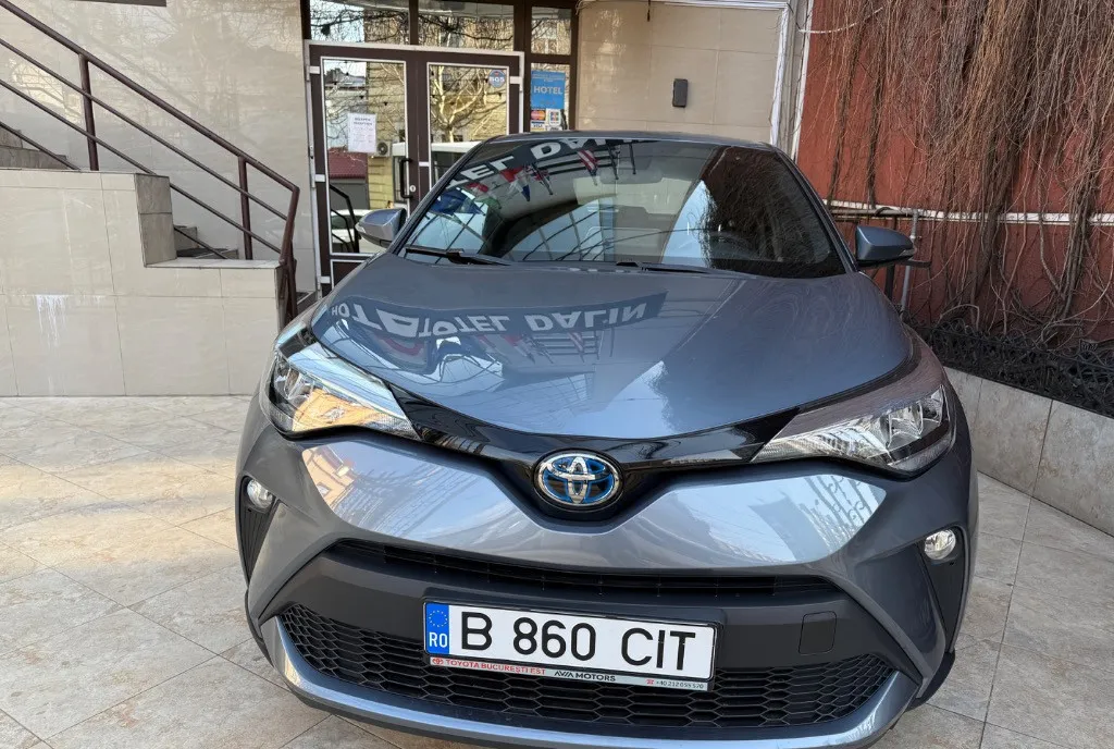 Toyota C-HR 1 8 HSD 122 CP 4x2 CVT Core 22 900 eur