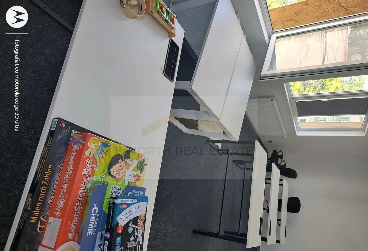 Vitan Spatiu de inchiriat 220 mp Mall Vitan Ideal birouri / cabinete / showroom