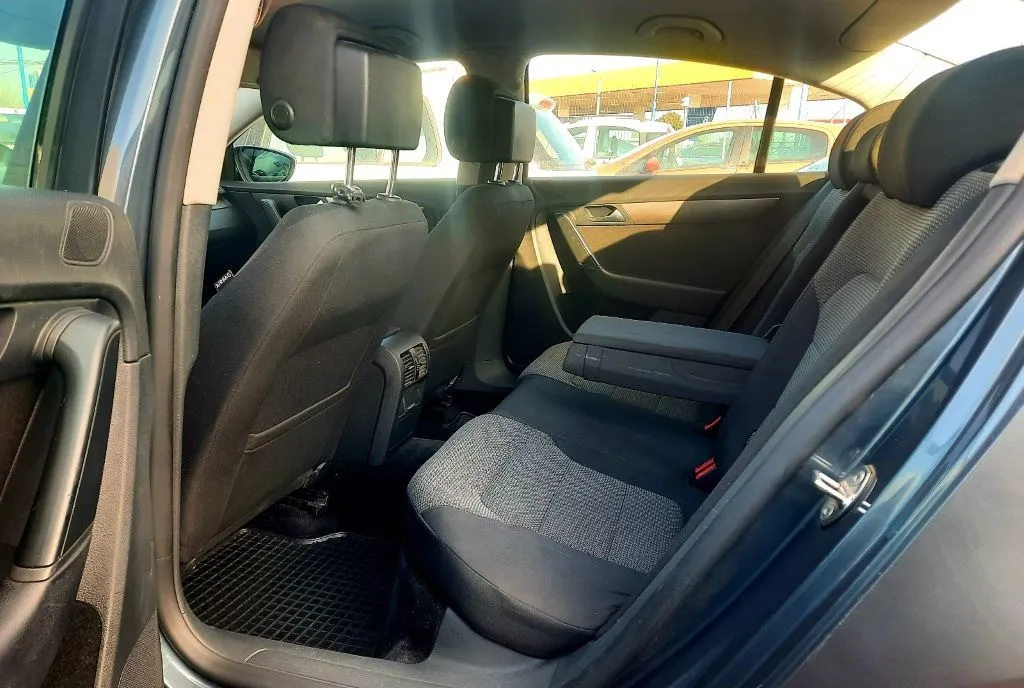 Volkswagen Passat Berlina cu Tractiune Integrala 2012 7 250 eur