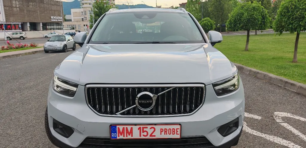 Volvo xc 40 t5 plug-in hybrid recharge 262cp inscription expression 18 750 eur