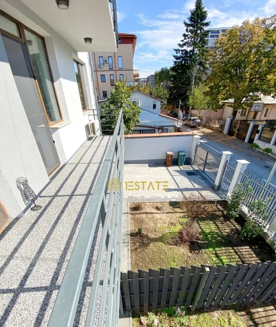 Aviatiei vila P 2E pod 5 camere 3 bai curte 155 mp utili