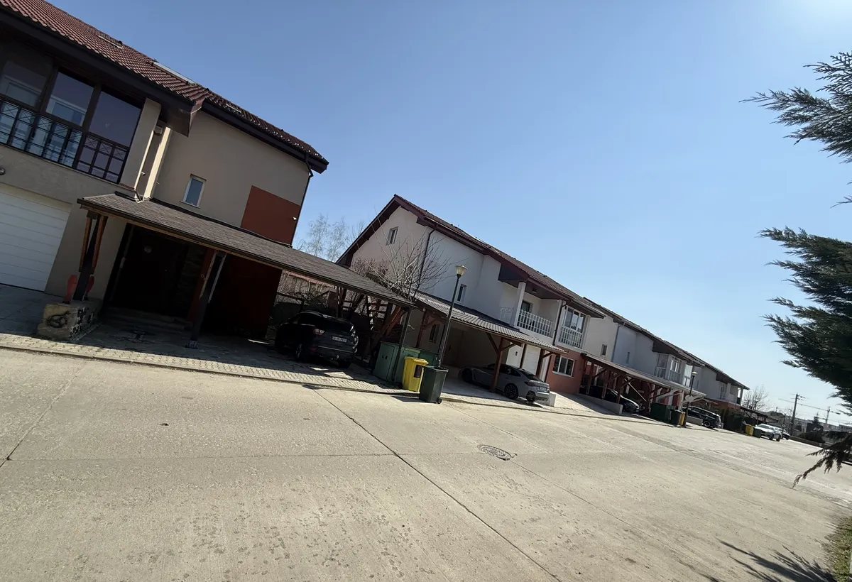 Vila superba de inchiriat in American Village
