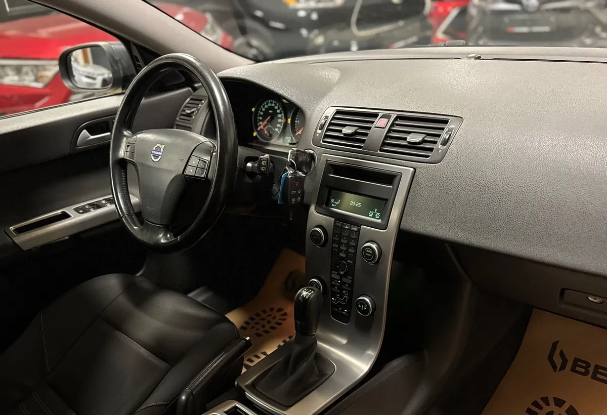 Volvo V50