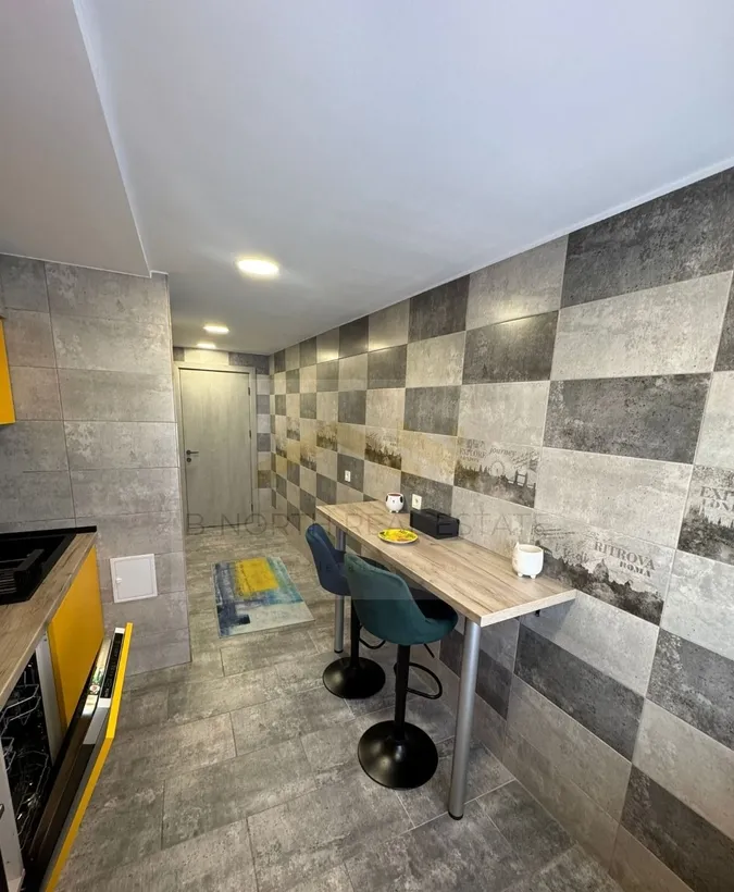 Unirii Apartament de inchiriat 2 camere Bulevardul Unirii Banca Franceza 67 mp