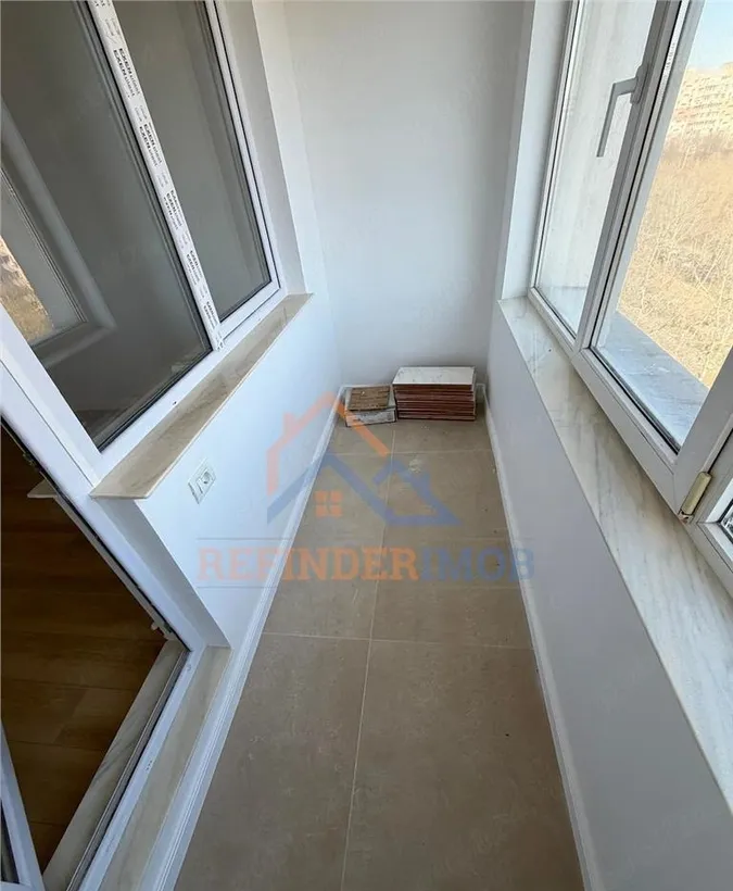 Titan Apartament de vanzare cu 2 camere zona Titan Metrou Nicolae Grigorescu