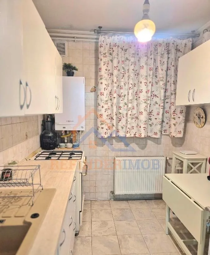 Titan metrou Nicolae Grigorescu apartament de vanzare cu 3 camere