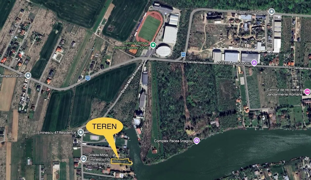 Teren rar pe lac Snagov 2 000 mp ponton garaj barca autorizatie