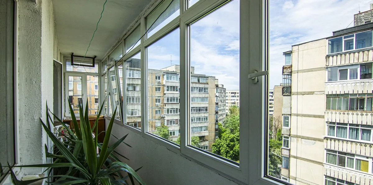Lujerului 2 camere c tie 1978 270 metri metrou bucatarie mare geam baie