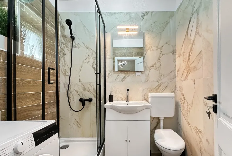 Pod Constanta 5 min metrou Jiului 2 cam renovat integral centrala proprie