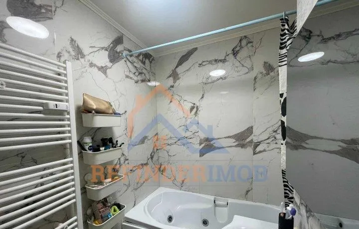 Piata Muncii Apartament de vanzare cu 3 camere