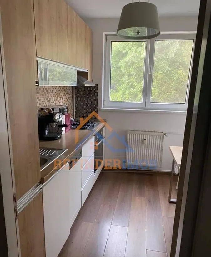 Titan Piata Minis apartament de vanzare cu 3 camere