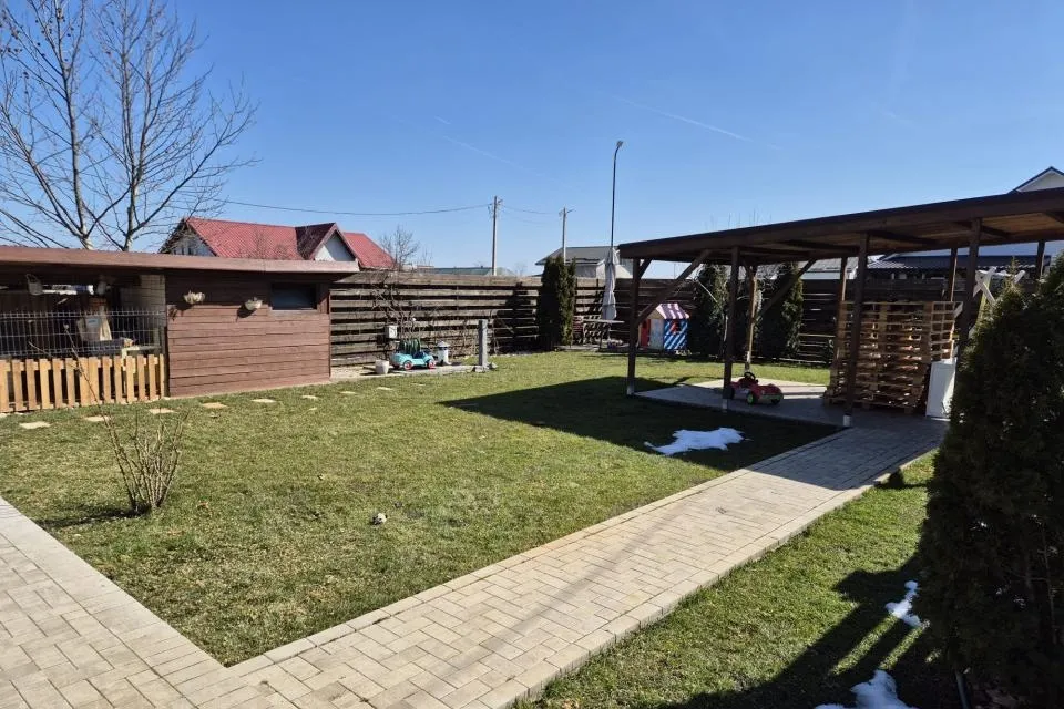 Casa in Darza Buftea carport curte cocheta utilata si mobilata