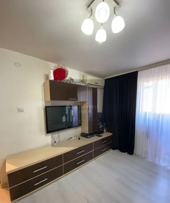 Apartament 2 camere/ 10 min metrou Titan/ sector 3