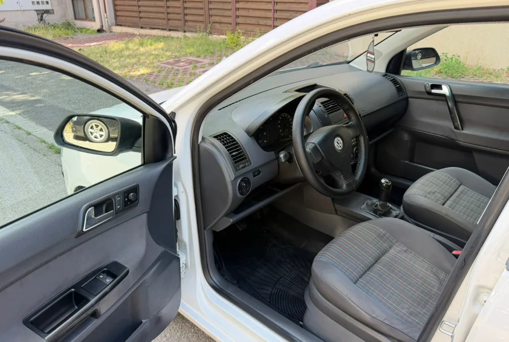 Volkswagen Polo Facelift 1 4 TDI 80CP 2009 Euro 4 AC Cauciucuri Noi M S 1 600 eur