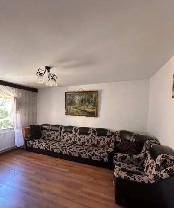 Apartament 4 camere de vanzare in zona Inel I