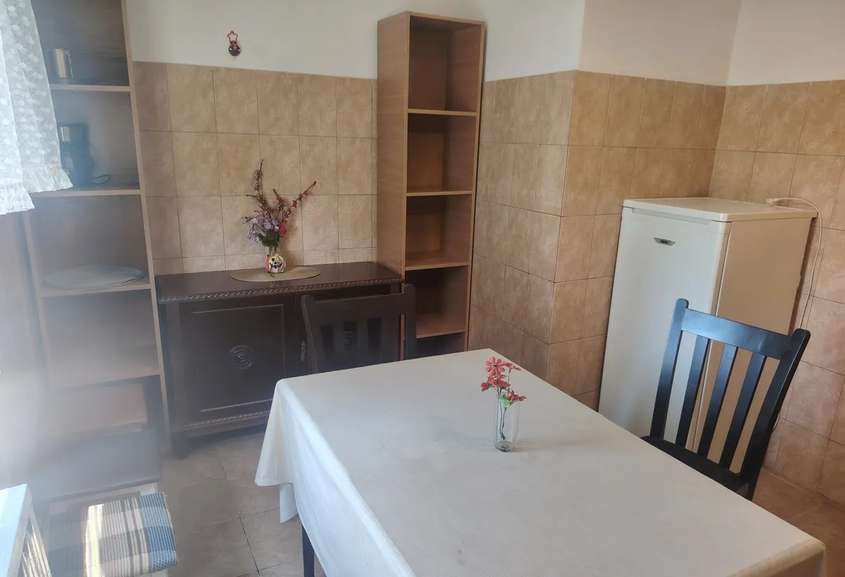 Dristor metrou ap 2 camere decomandat