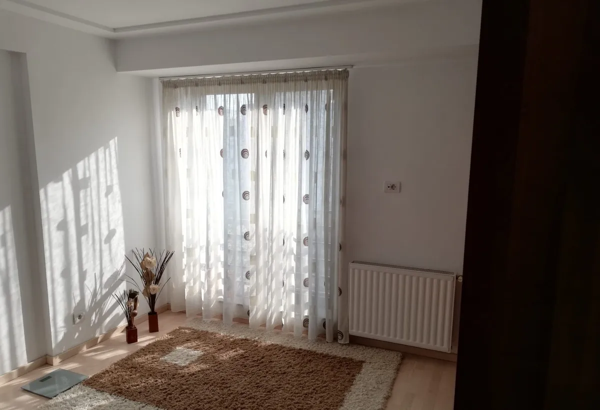 Decebal piata Muncii piata Alba Iulia Mall Vitan ap 3 cam
