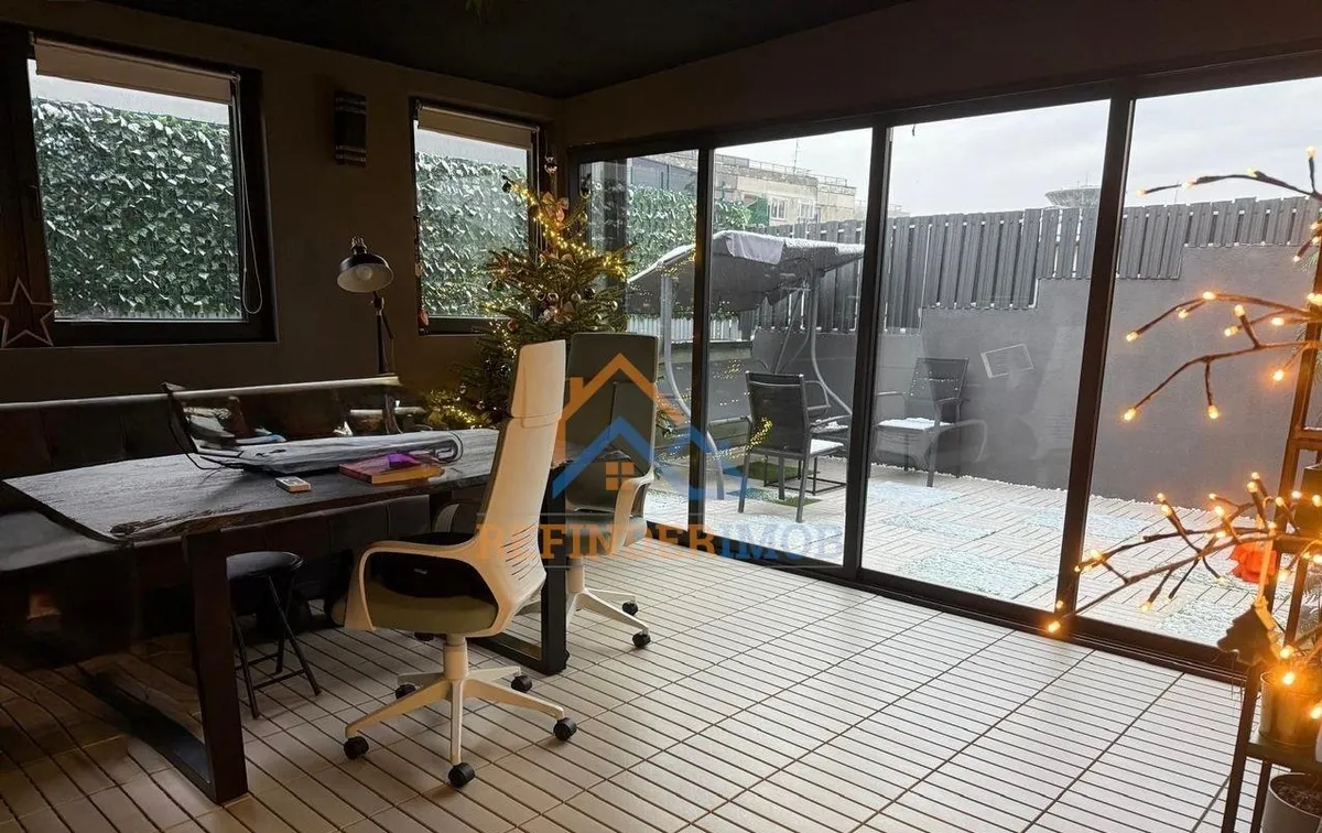 Ramnicu Valcea vanzare 3 camere 105 mp