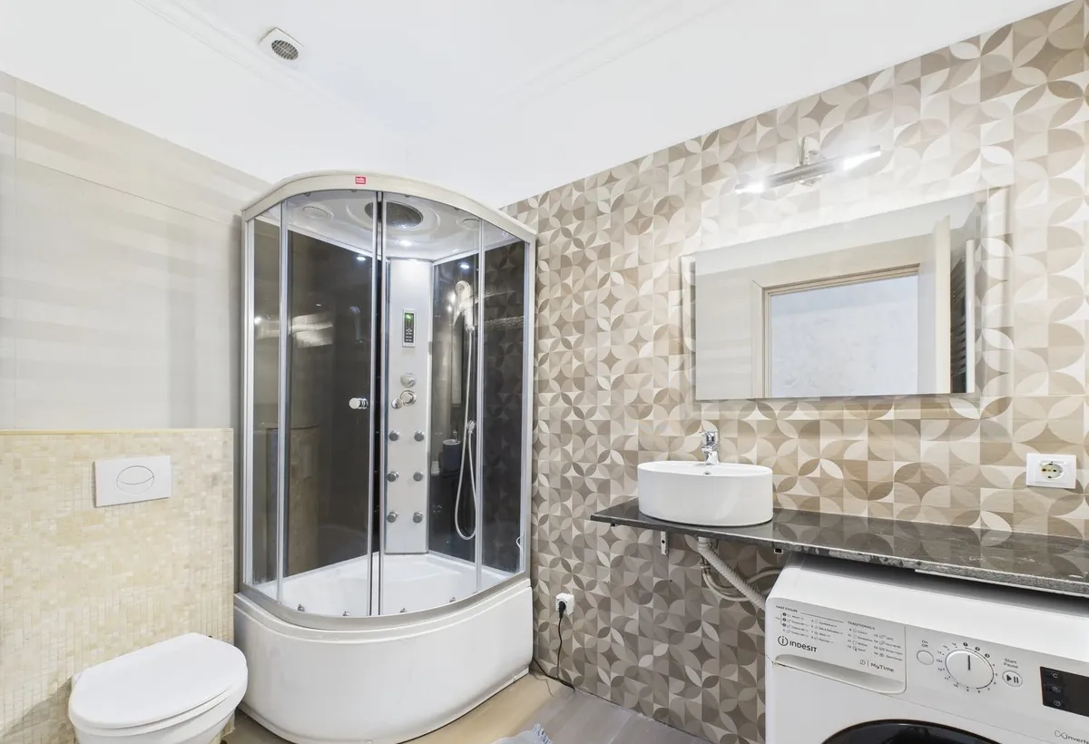 Pajura Damaroia Ap de lux 3 camere bloc boutique terasa generoasa 63mp