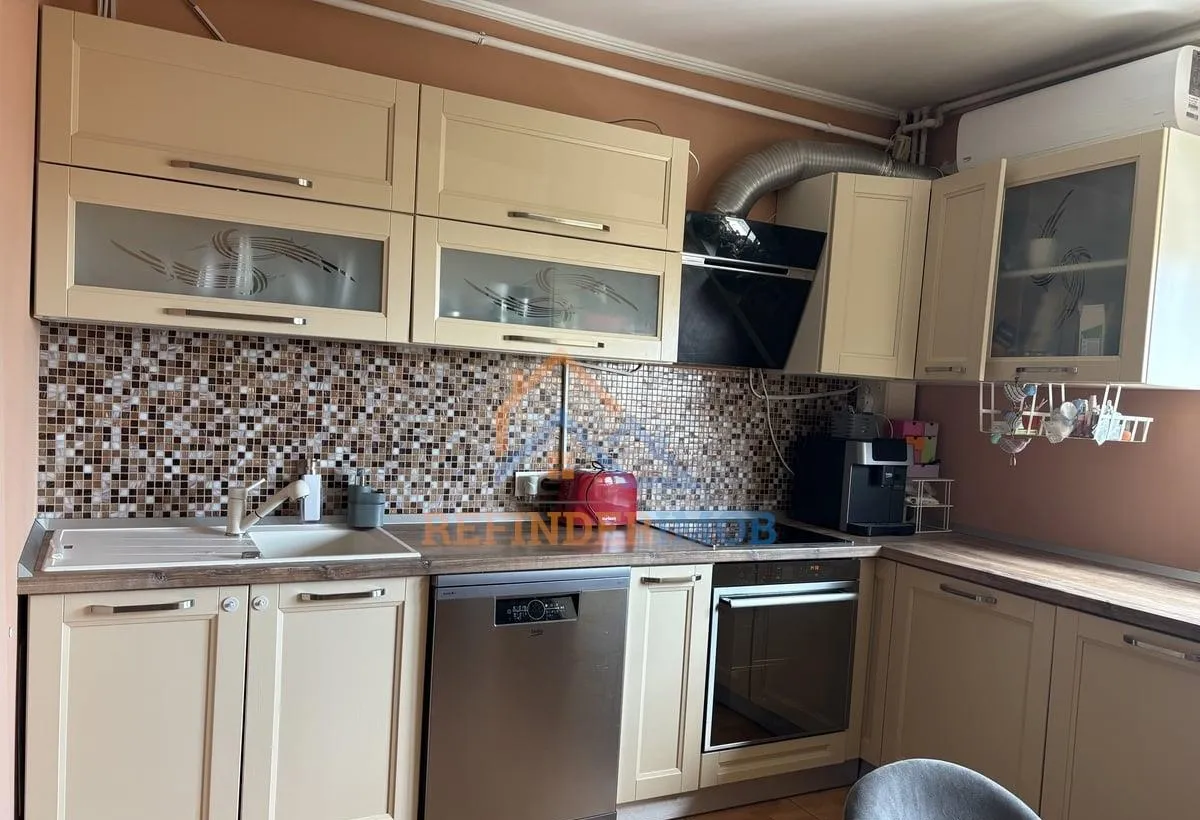 Vitan vanzare 4 camere 96 mp