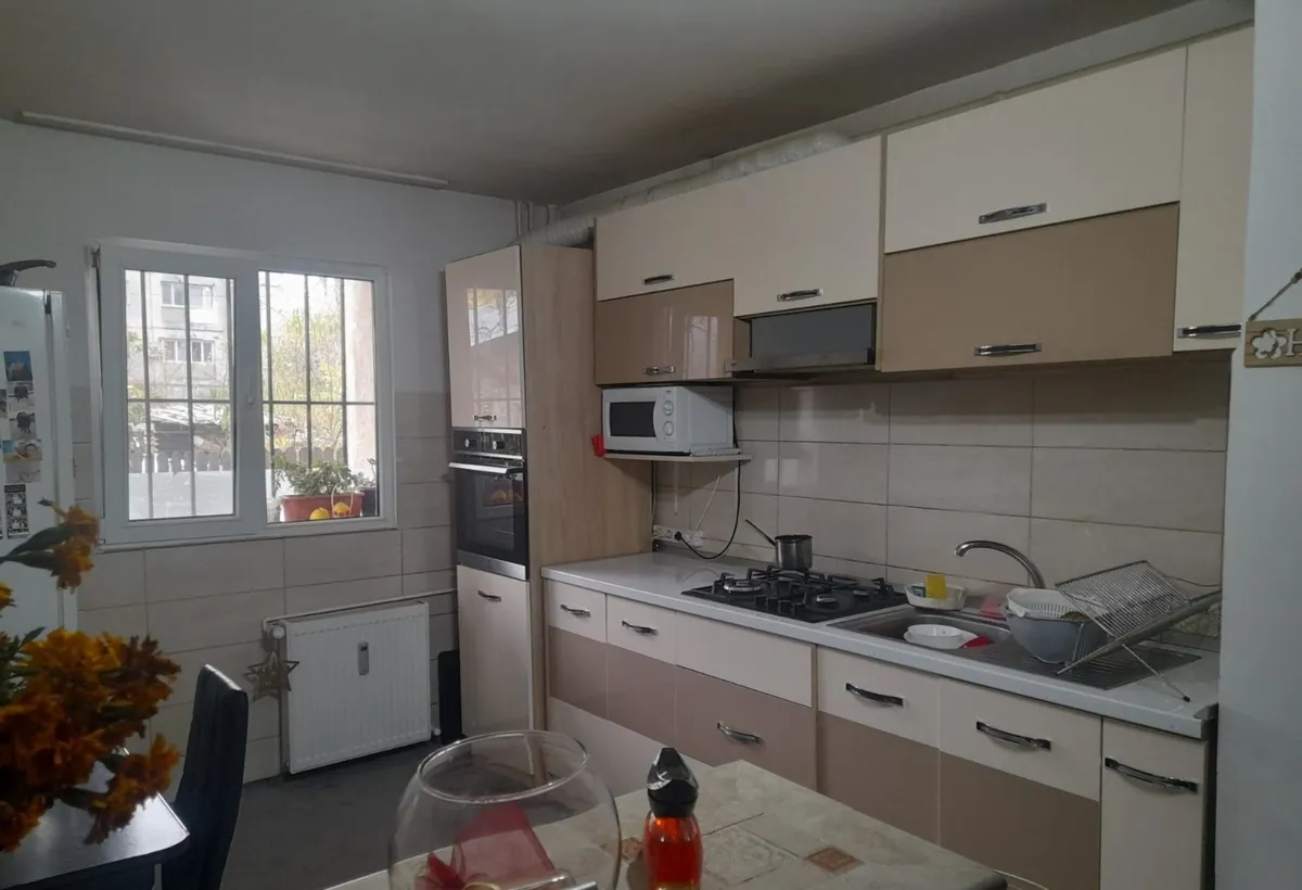 Militari Apartament 4 camere decomandat 85 mp zona Gorjului